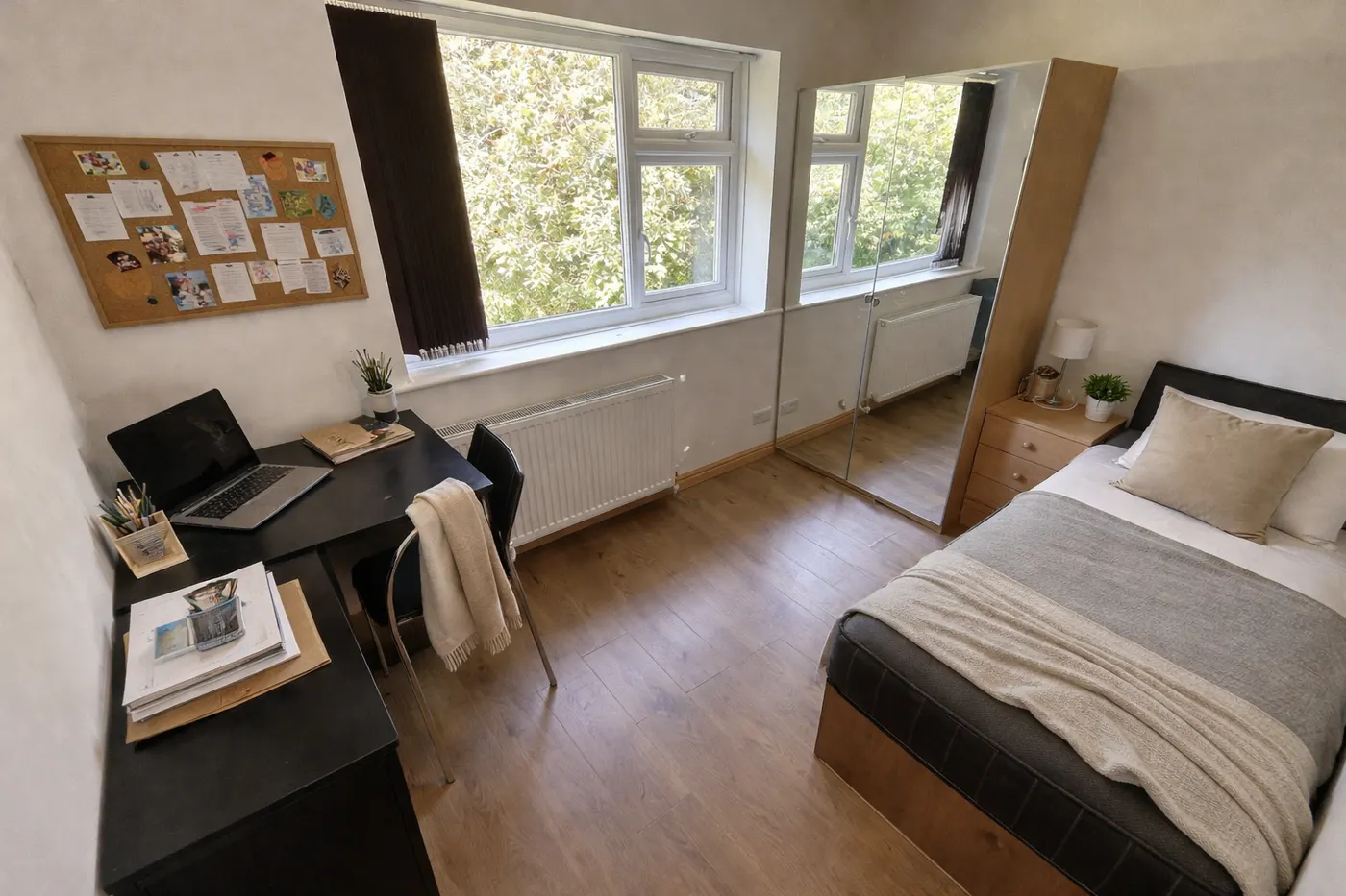 3-bed Maisonette on The Poplars — image 2