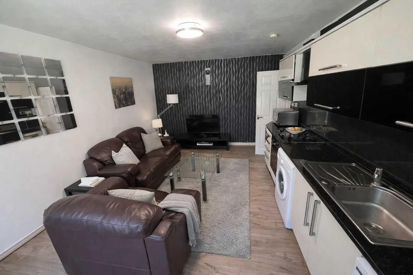 3-bed Maisonette on The Poplars — image 1